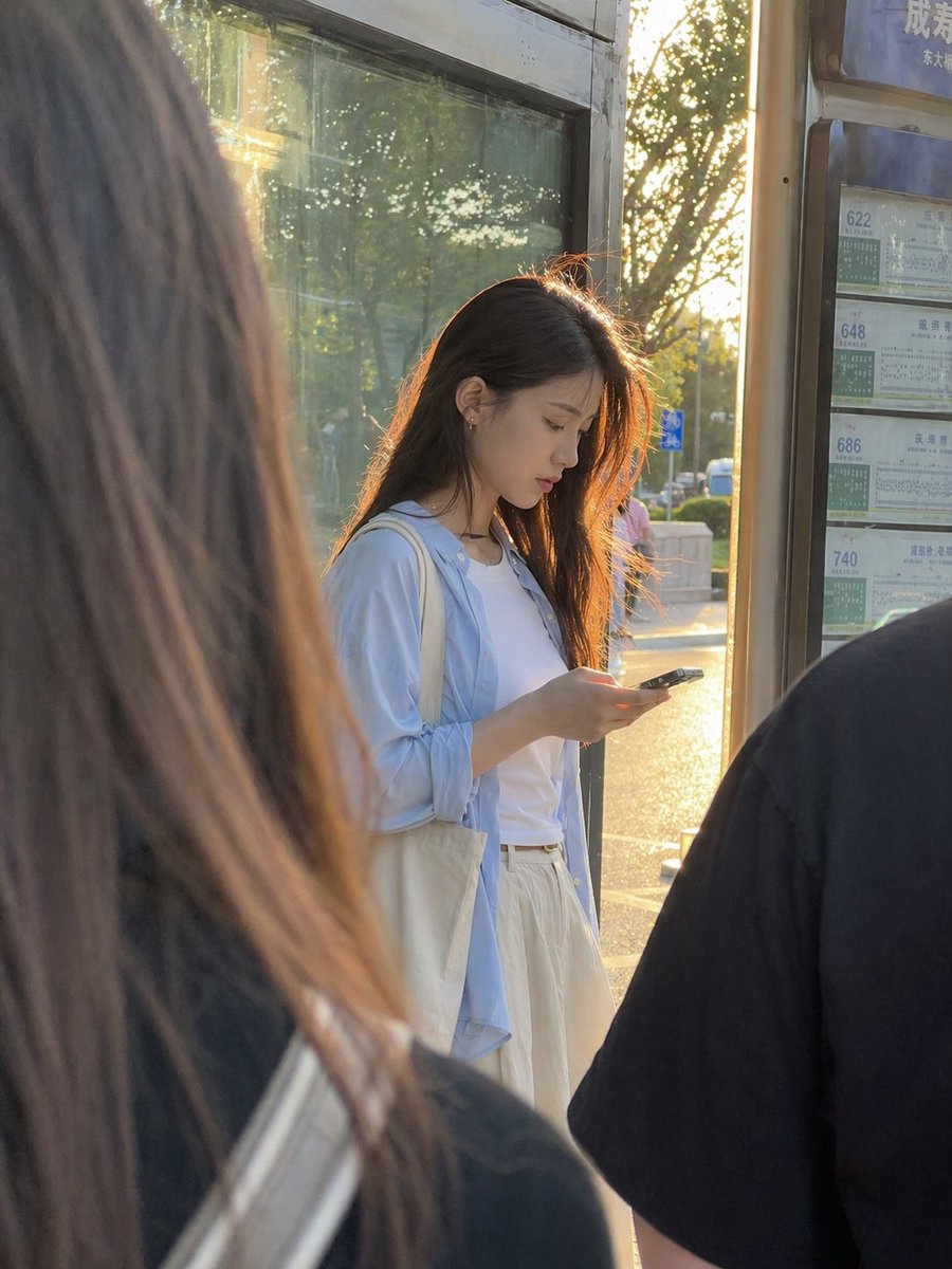 Golden Hour Bus Stop Portrait — Realistic Street Photography Prompt