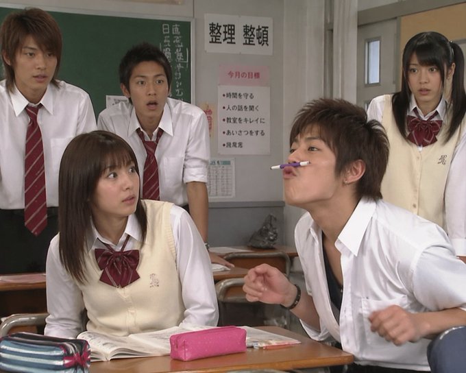 2000s Japanese TV Drama Comedy — Middle School Scene Prompt