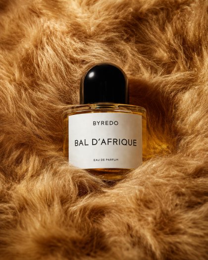 Luxury Fur & Perfume Bottle — AI Product Photography Prompt