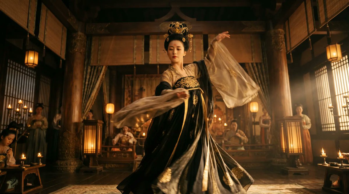 Tang Dynasty Court Dancer — Cinematic Night Palace Scene