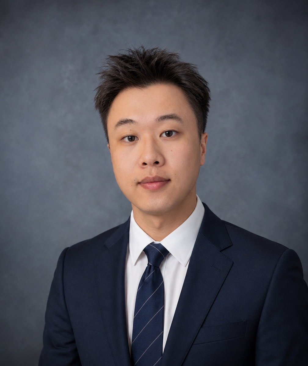American LinkedIn Professional Headshot — AI Portrait Prompt