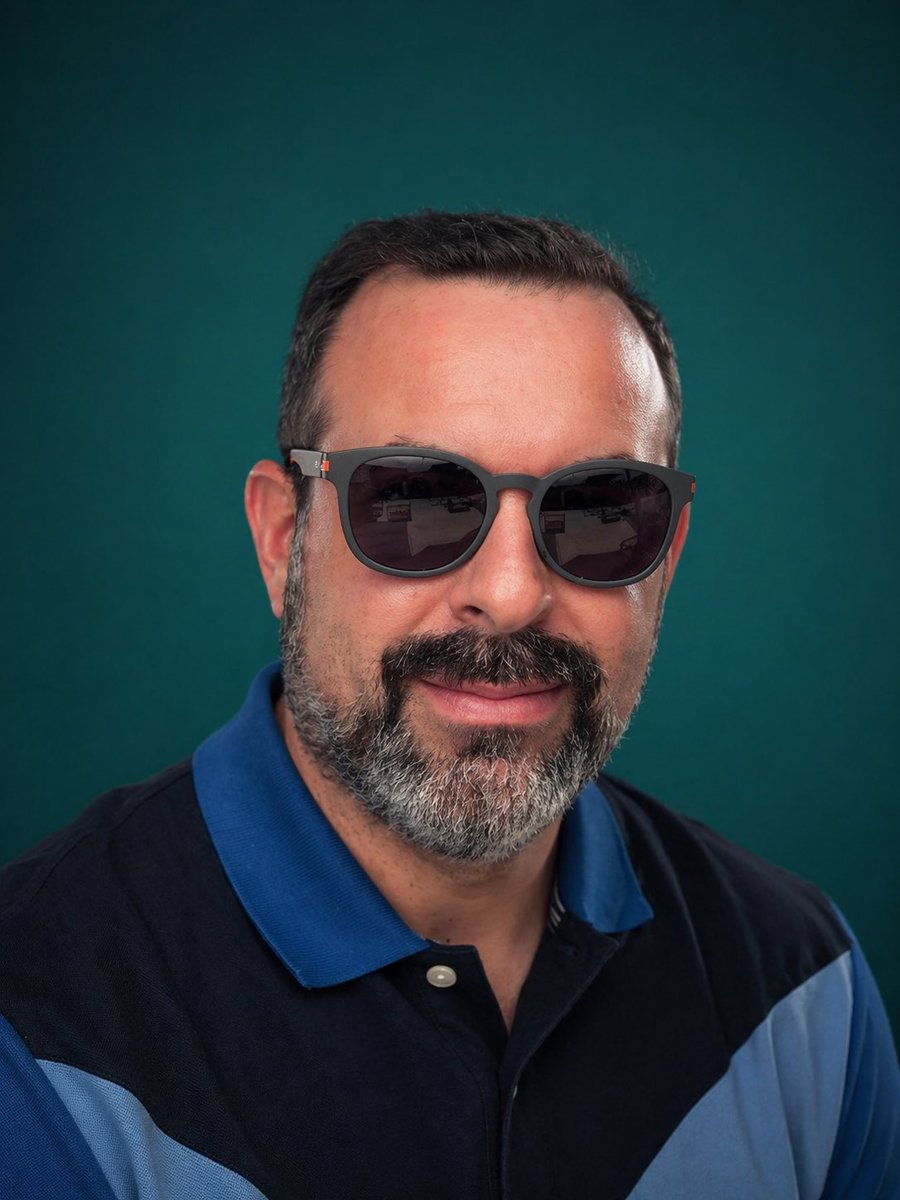 Selfie to Studio Headshot — AI Portrait Prompt