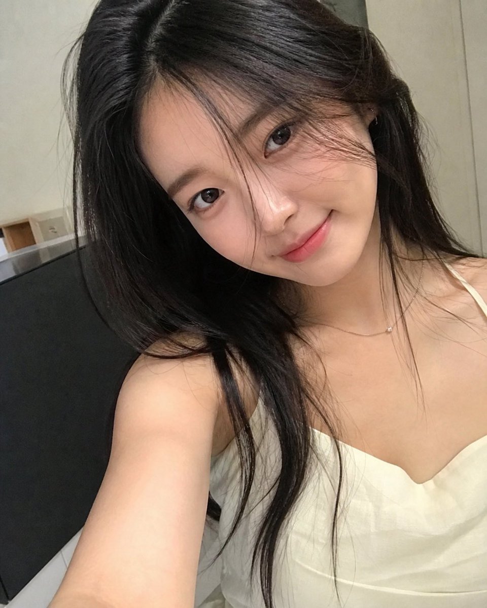 ChatGPT Humanized Selfie Prompt — See AI as a Person