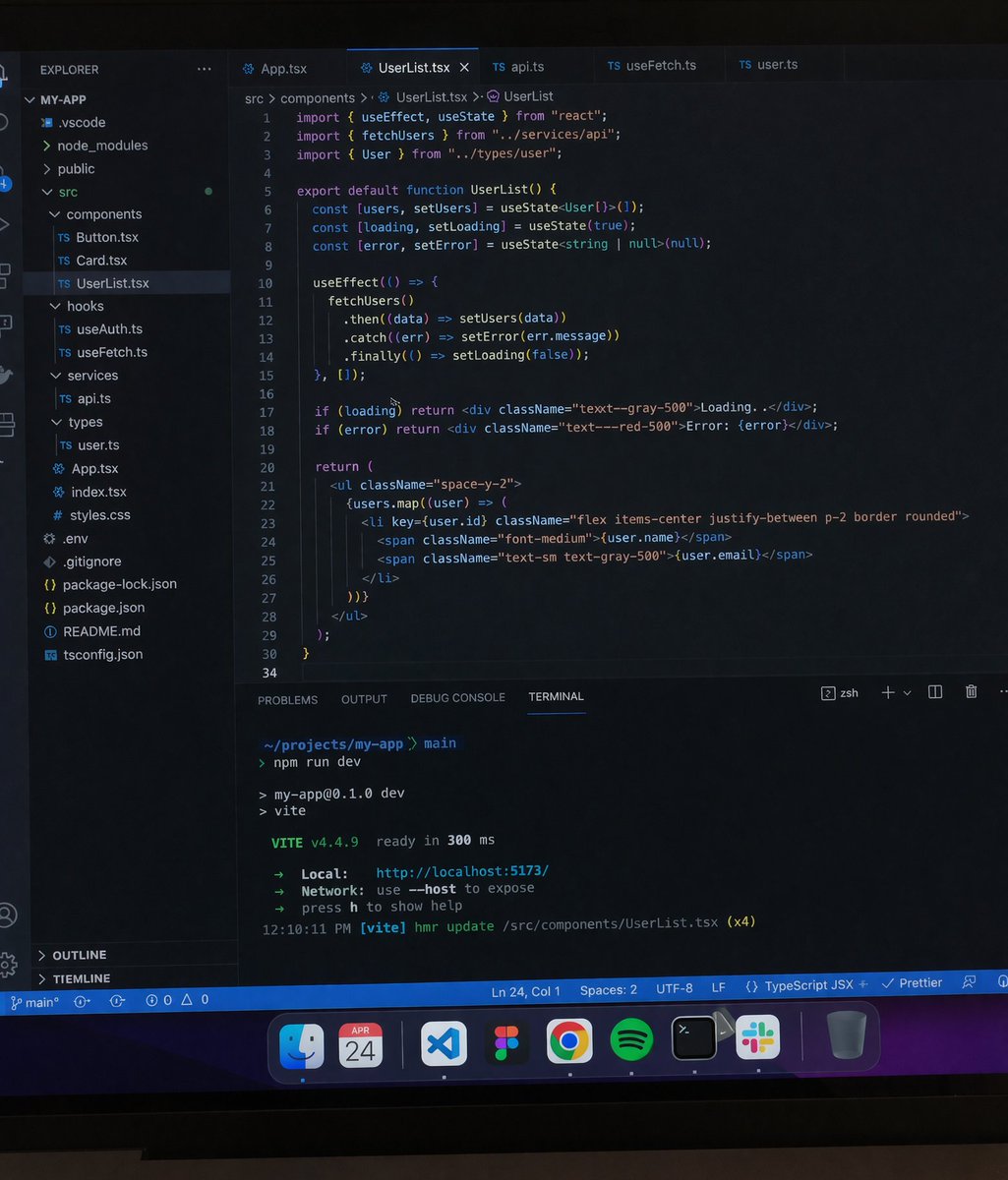 Professional Workstation Screen — Realistic AI Prompt