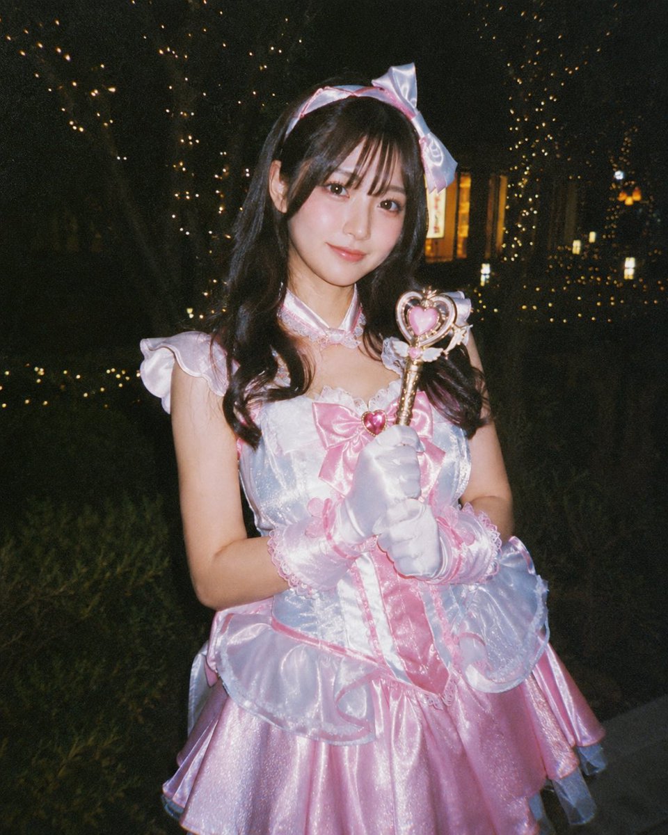 Disposable Film Flash — Magical Girl Portrait Prompt